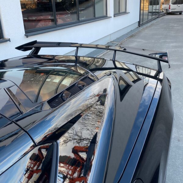 Rear wing Corvette C8