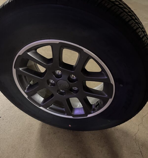 Winter complete wheel set Jeep Gladiator JL 18 inch