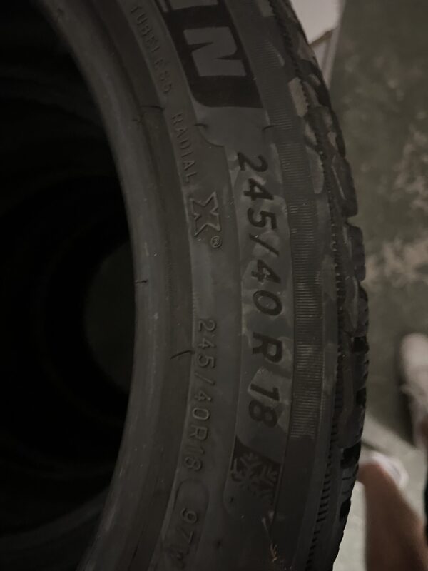 Tires Michelin Pilot Alpin 5 245/40 R18 Complete set