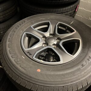 Räder Jeep Wrangler JL sport 17 Zoll Komplettradsatz