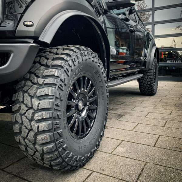 OZ complete wheel set 18" Ford Raptor