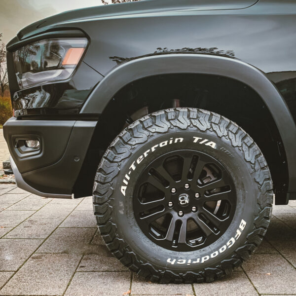 Bawarrion 18" complete wheel set