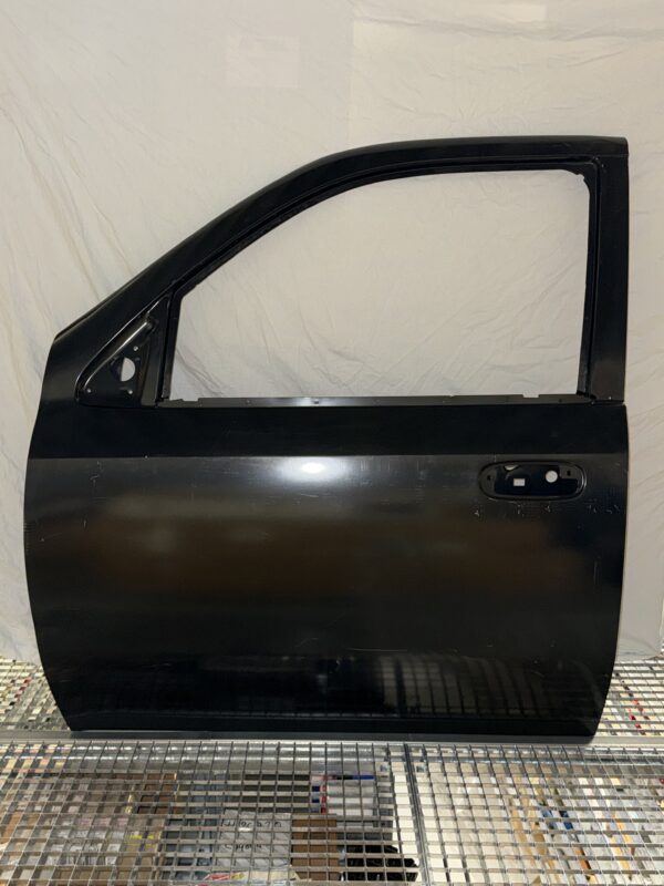 GM 88937088 Door,Front Side